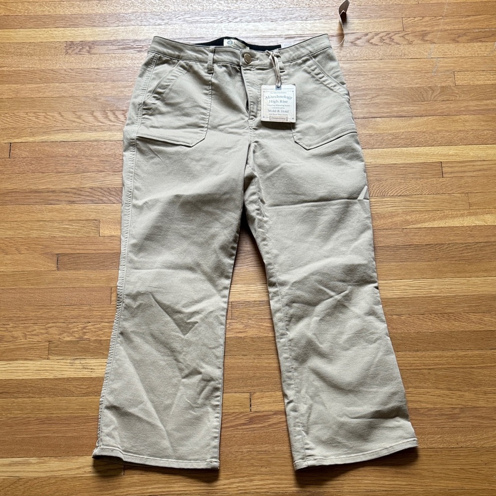 Democracy women’s Beige Cargo Pants